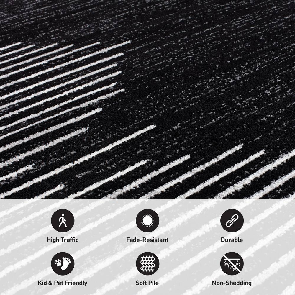 World Rug Gallery Bohemian Stripe Area Rug - Black 5' x 7'