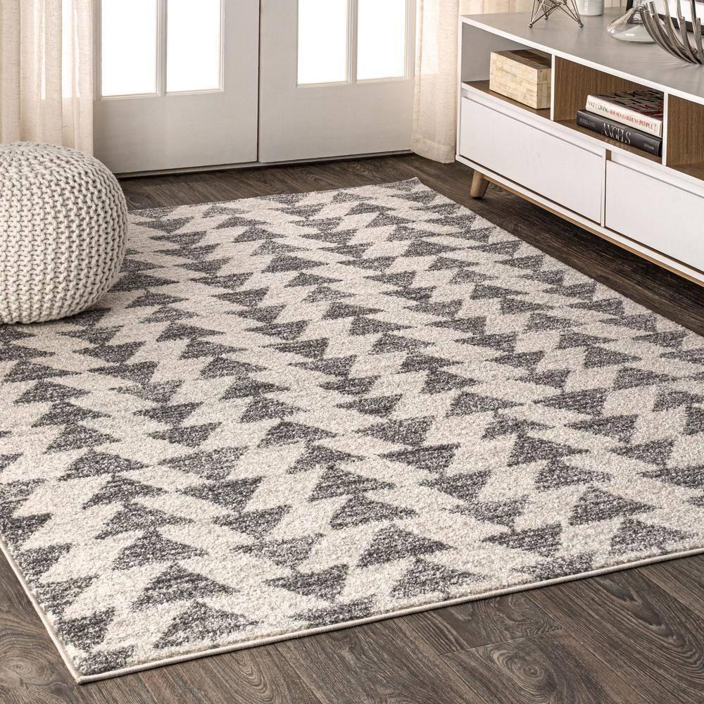 3'x5' Aisha Moroccan Triangle Geometric  Area Rug, Cream/Gray - JONATHAN Y