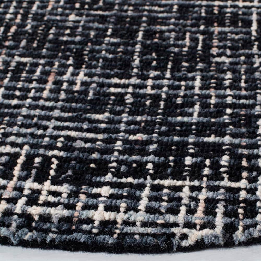 Abstract ABT468 Handmade Indoor Area Rug - Black/Grey - 6' Round - Safavieh
