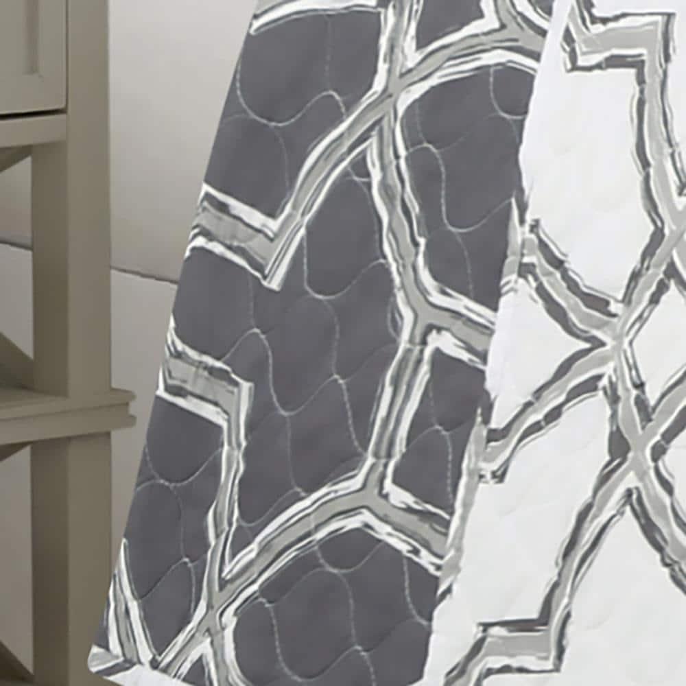 TrellIs Grey Full/Queen 3-Piece Quilt Set
