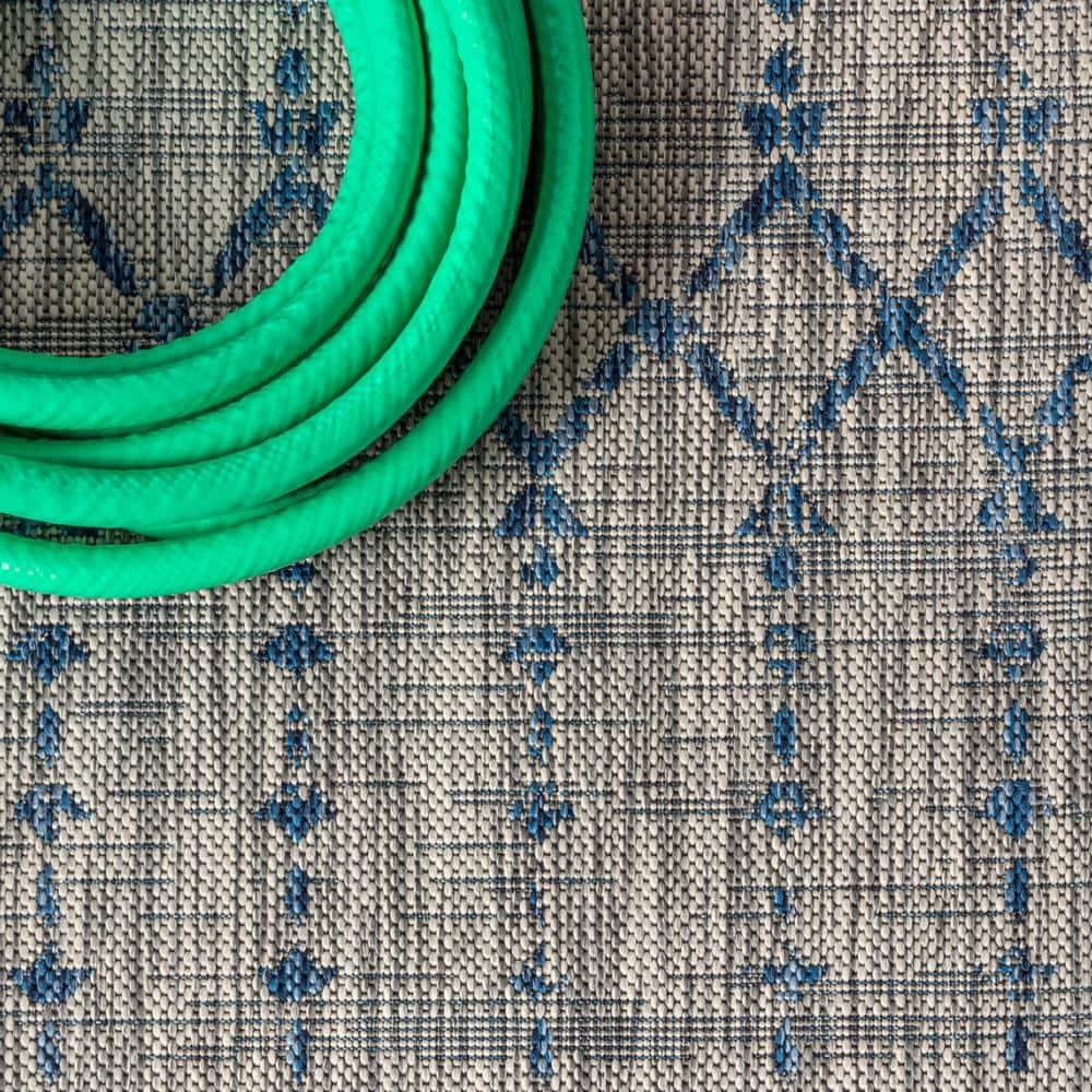 5' x 8' Ourika Moroccan Geometric Textured Weave Indoor/Outdoor Area Rug,  Light Gray/Navy - JONATHAN Y
