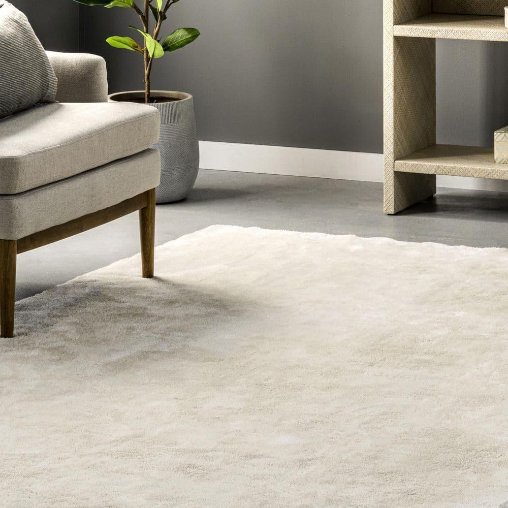 nuLOOM 6' x 9' Cozy Plush SuperiorWash Area Rug, Machine Washable, Non-Slip, Soft Fluffy Shag Carpet for Living Room Bedroom Nursery, Loni Cream