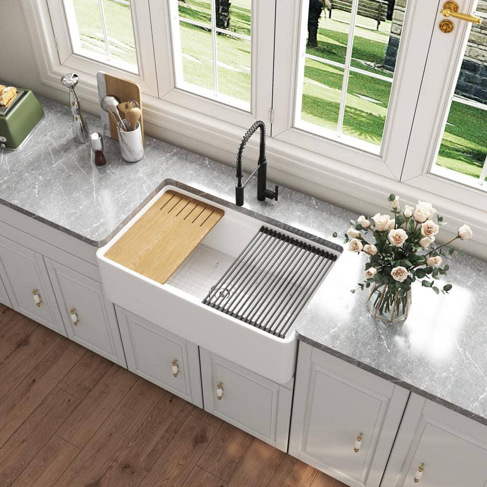 DeerValley 33" L X 20" W Single Basin Workstation Farmhouse Kitchen Sink With Sink Grid, Cutting Board And Dish-Drying Rack