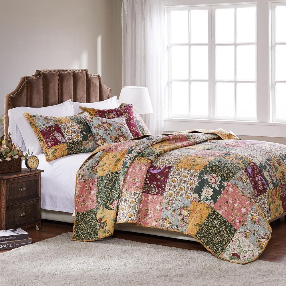 Antique Chic 100% Cotton Patchwork Reversible Quilt Set with Throw Pillows