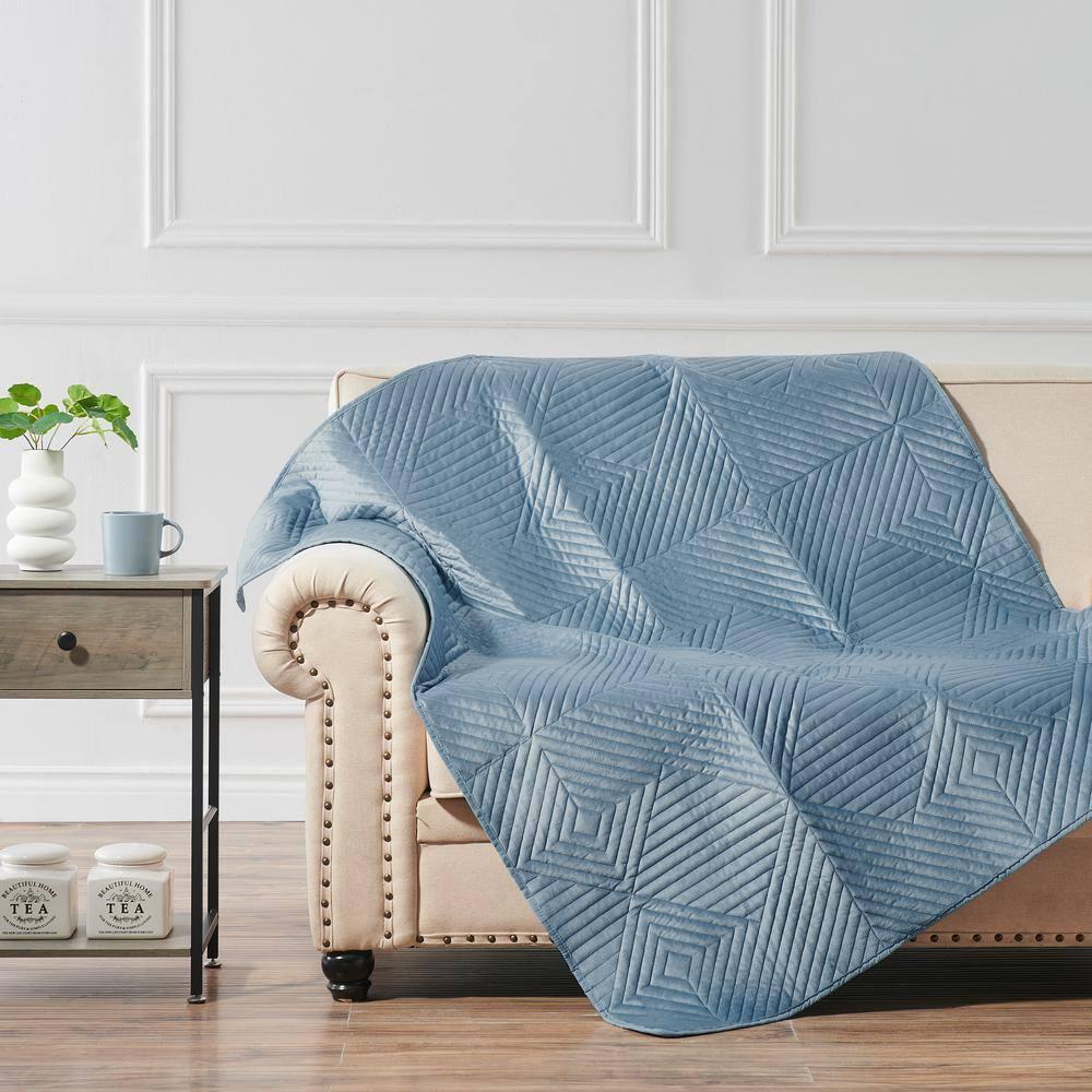 Greenland Home Fashions Riviera Velvet Quilted Throw