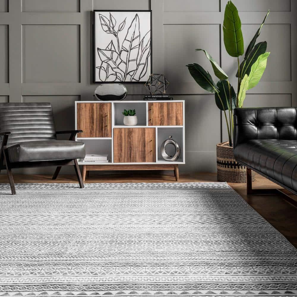 Nuloom Kira Pet Friendly Machine Washable Geometric Area Rug, 2' x 3', Grey