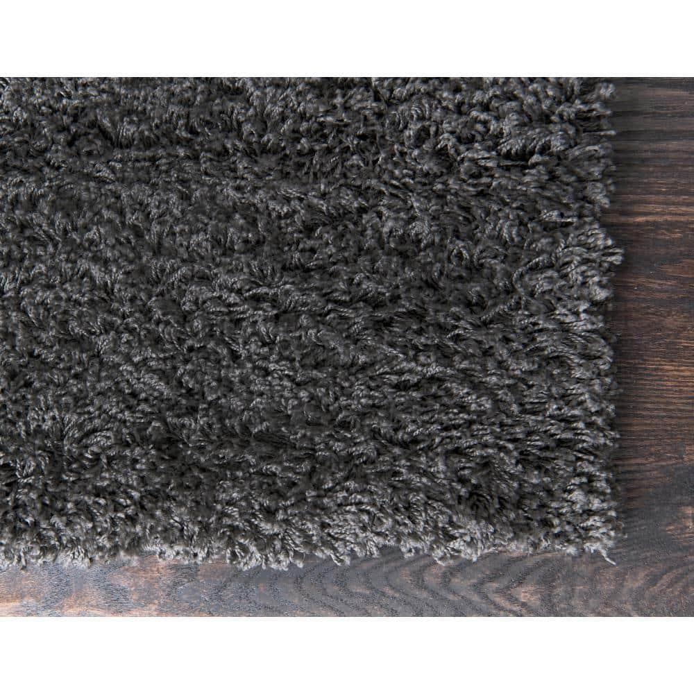 Unique Loom 4' 1 x 6' 1 Solid Shag Graphite Gray Area Rug