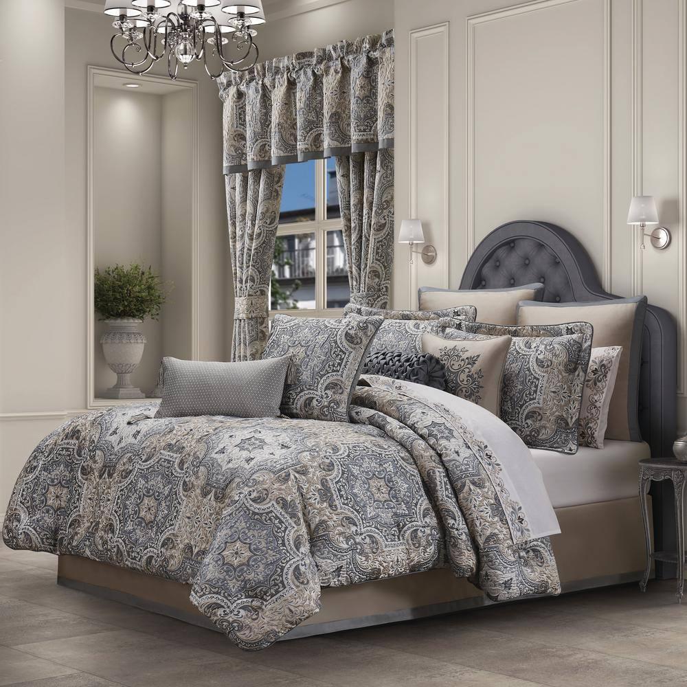 Five Queens Court Leonard 18" Square Decorative Throw Pillow