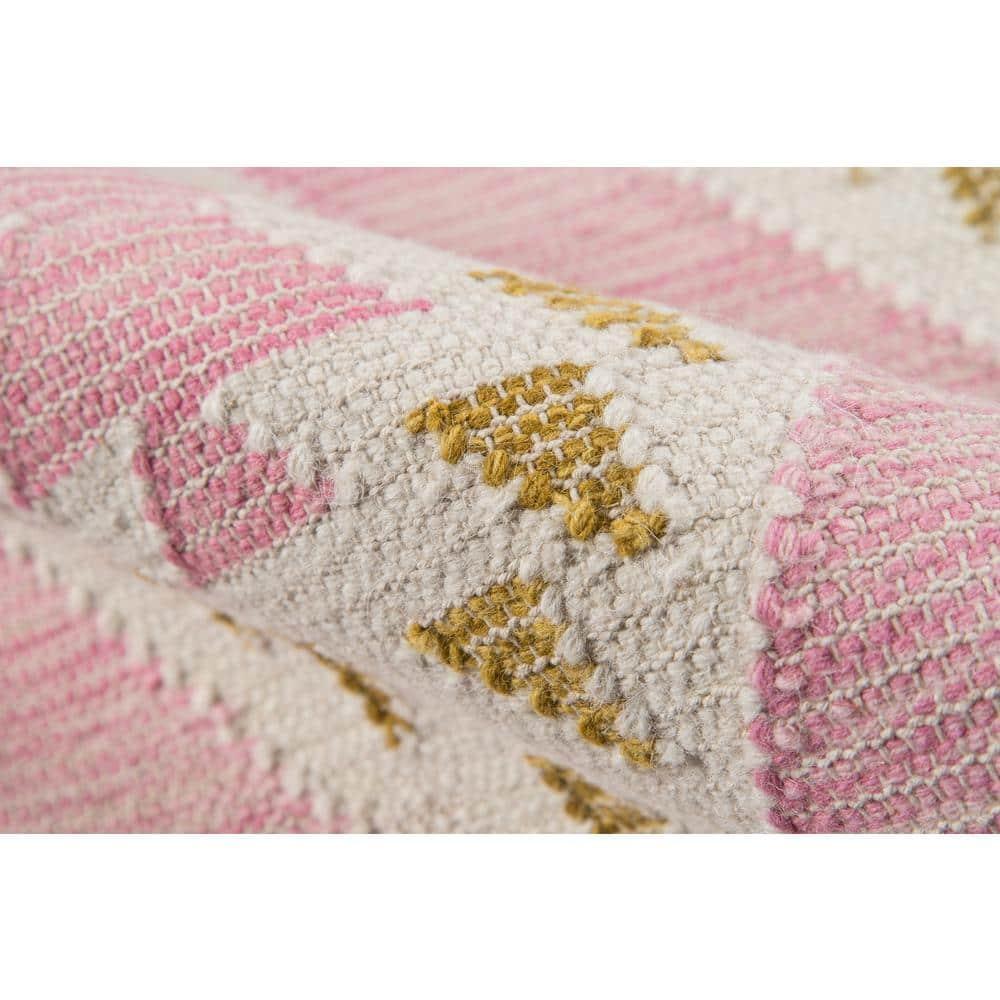 Momeni Novogratz by Momeni Indio Beverly Wool Hand Made Area Rug Pink 5' X 7'