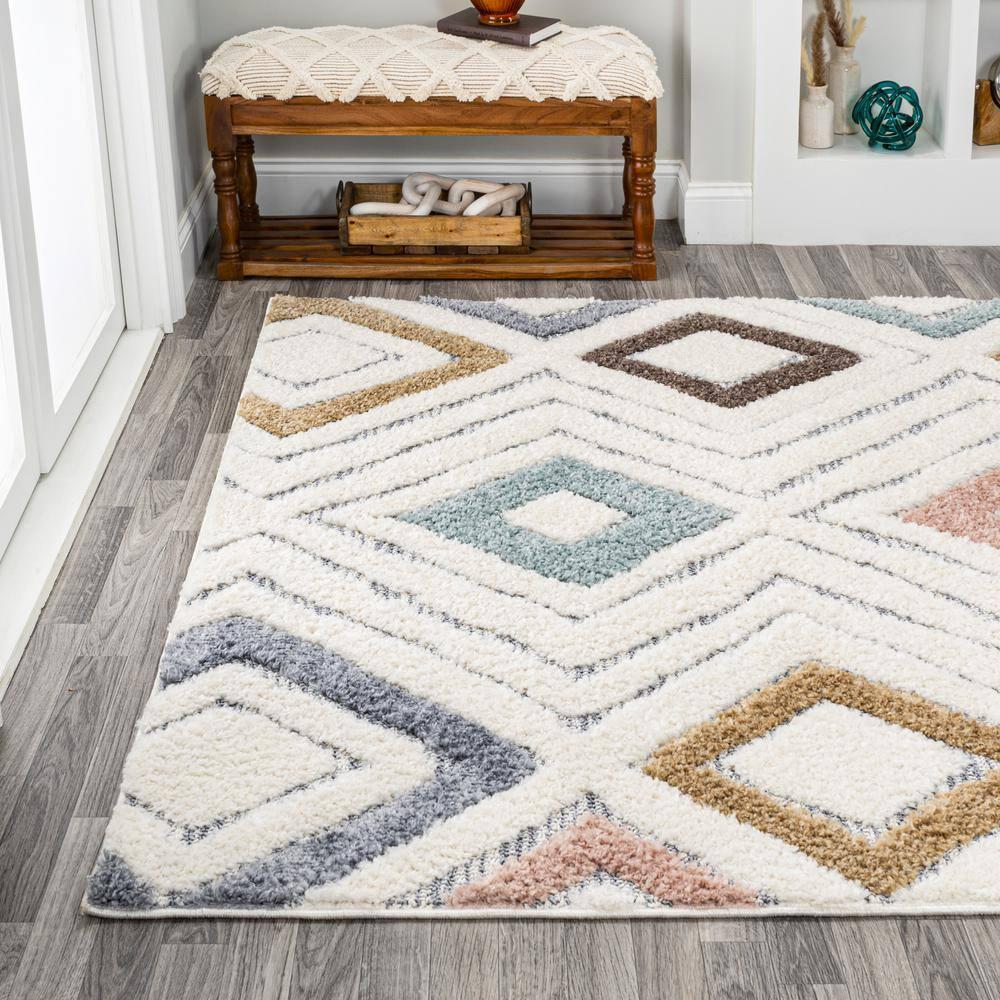 5' x 8' Amira Diamond High-Low Area Rug, Multi/Cream - JONATHAN Y