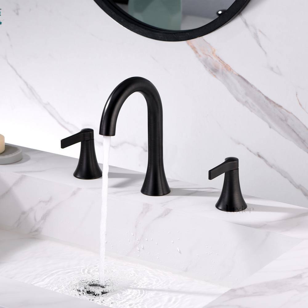 Widespread Bathroom Faucet with Drain Assembly