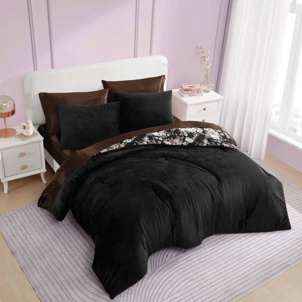 Betsey Johnson Betsey Johnson Solid Reversible Comforter Set