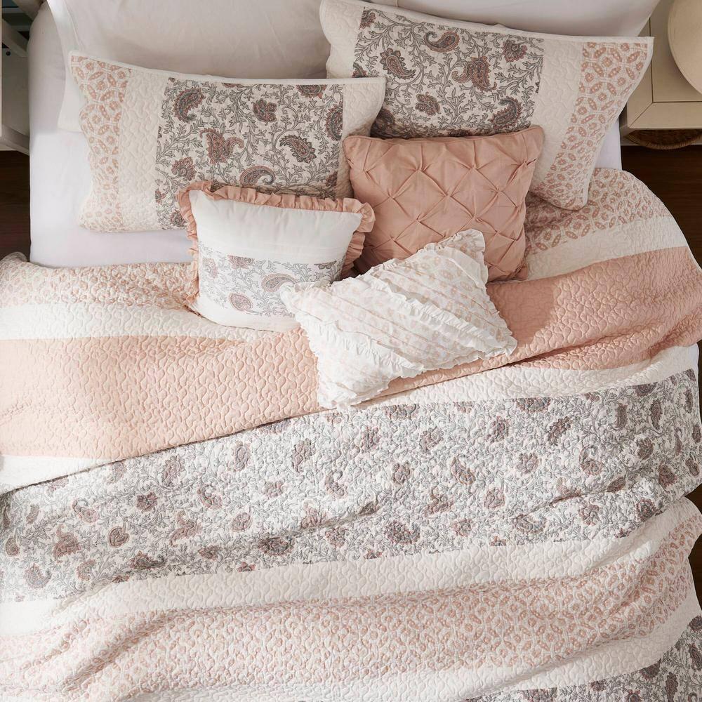 Madison Park Dawn 6 Piece Cotton Percale Quilt Set with Throw Pillows