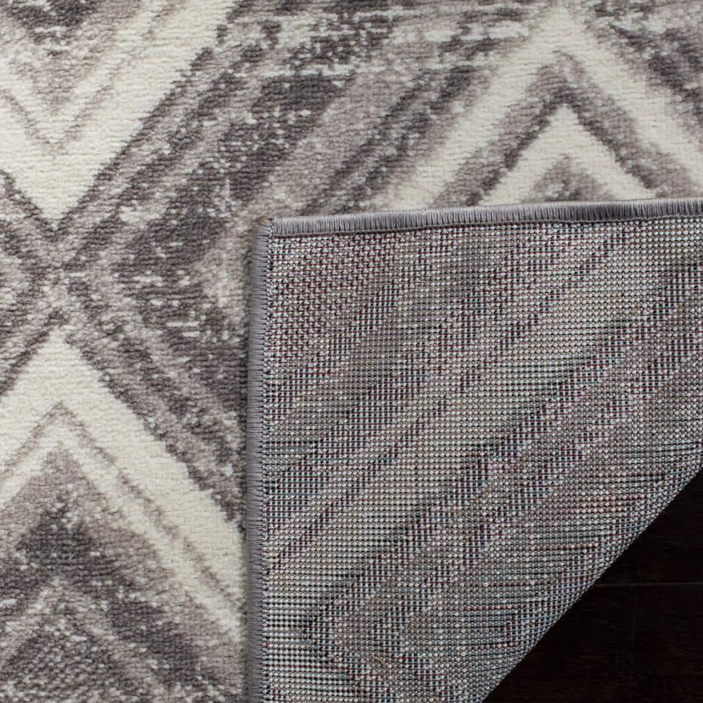SAFAVIEH Skyler Collection SKY120K Grey / Ivory Rug