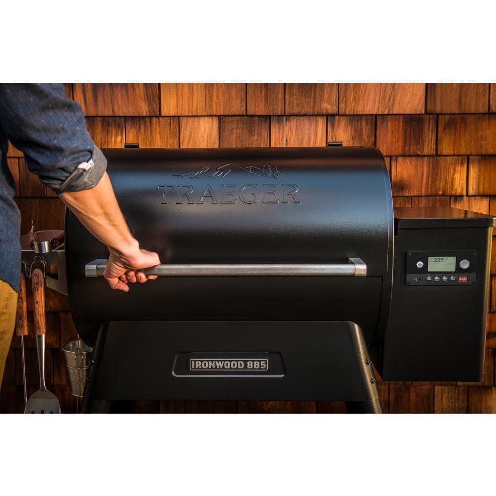 Traeger TFB89BLF Ironwood 885 Black Wood Pellet Grill