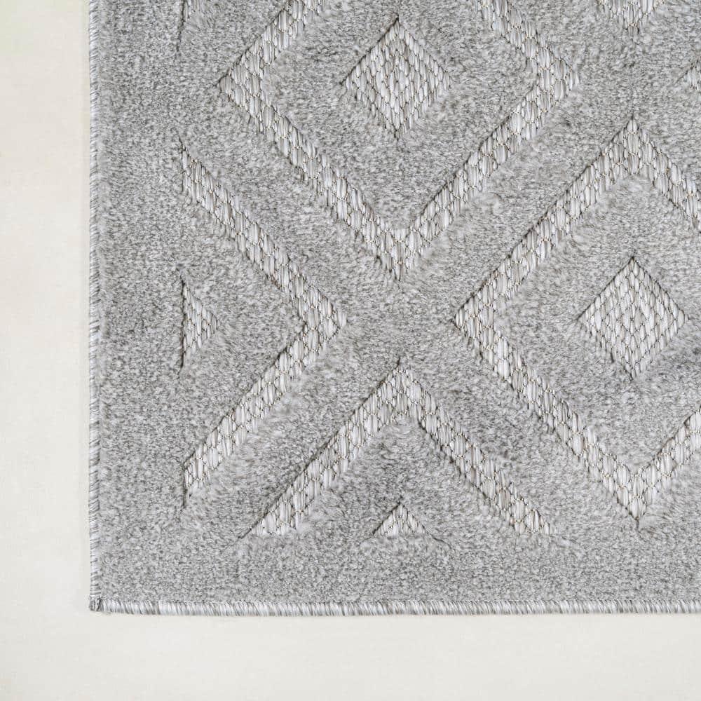 5' x 5' Portmany Neutral Diamond Trellis Indoor/Outdoor Area Rug, Light Gray - JONATHAN Y