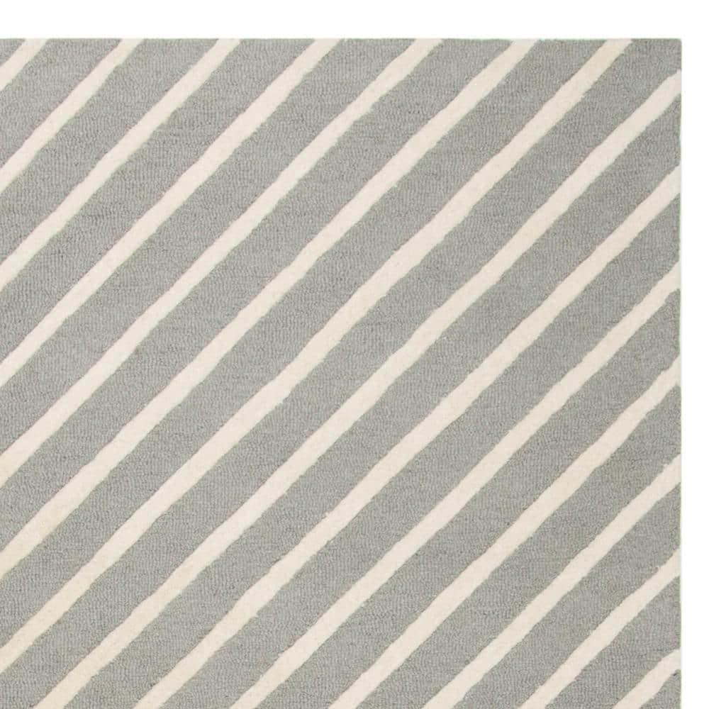 Safavieh Kids Pattern SFK920 Hand Tufted Indoor Area Rug - Grey/Ivory - 8'x10' - Safavieh
