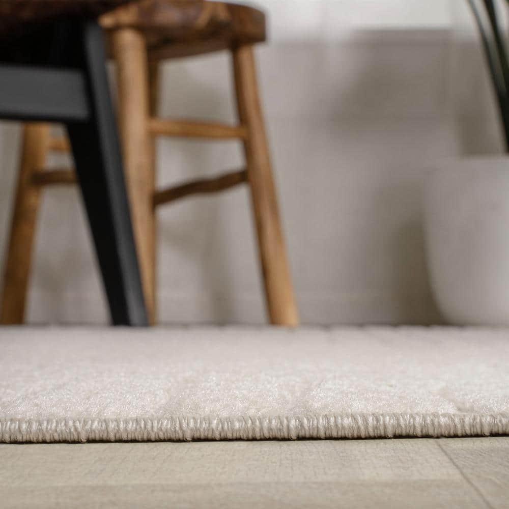 JONATHAN Y Hallie High-Low Minimalist Curve Geometric Ivory/Cream 4 ft. x 6 ft. Indoor/Outdoor Area Rug