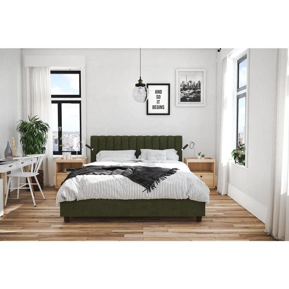 Brittany Tufted Upholstered Platform Bed