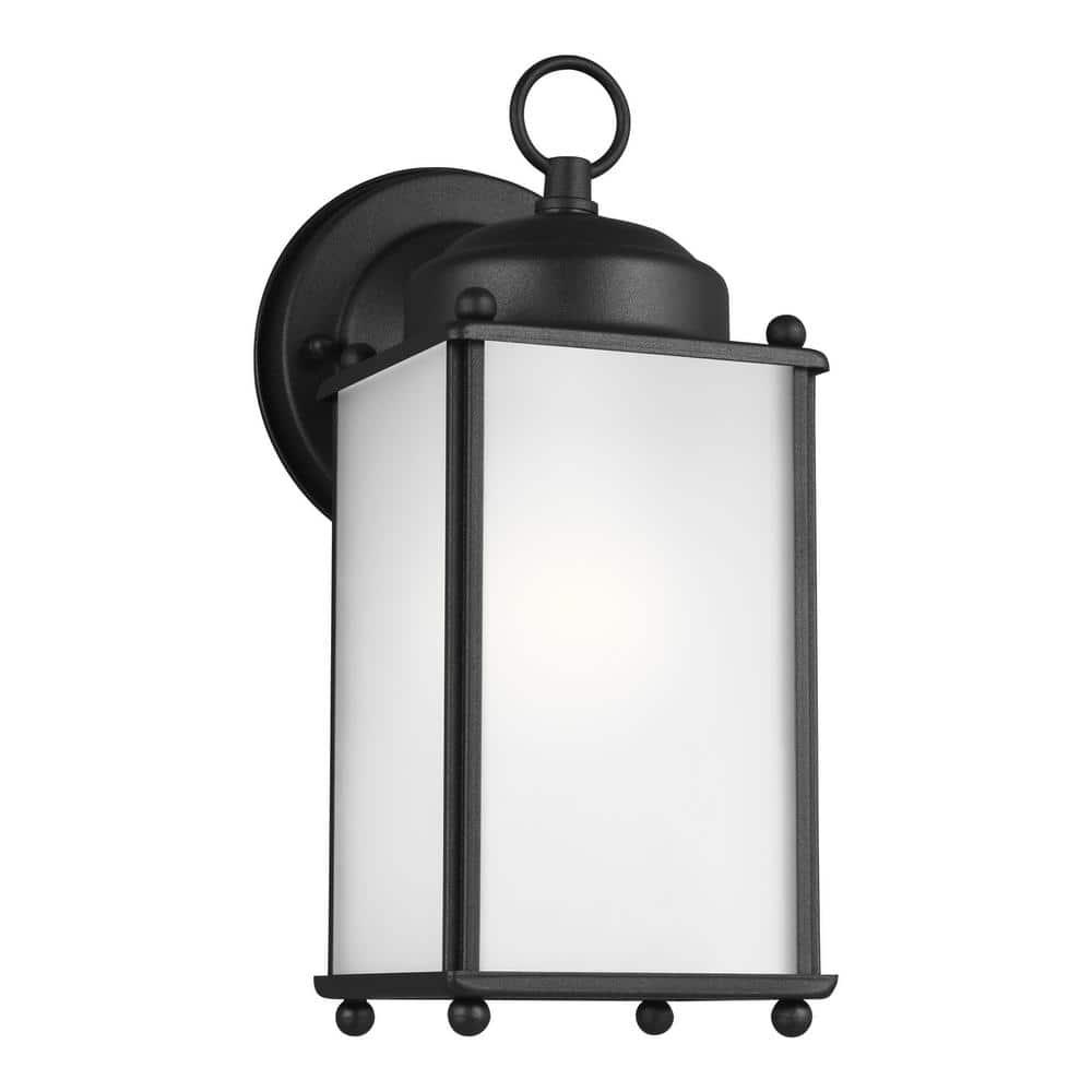 New Castle 1-Light Black Outdoor Wall Lantern