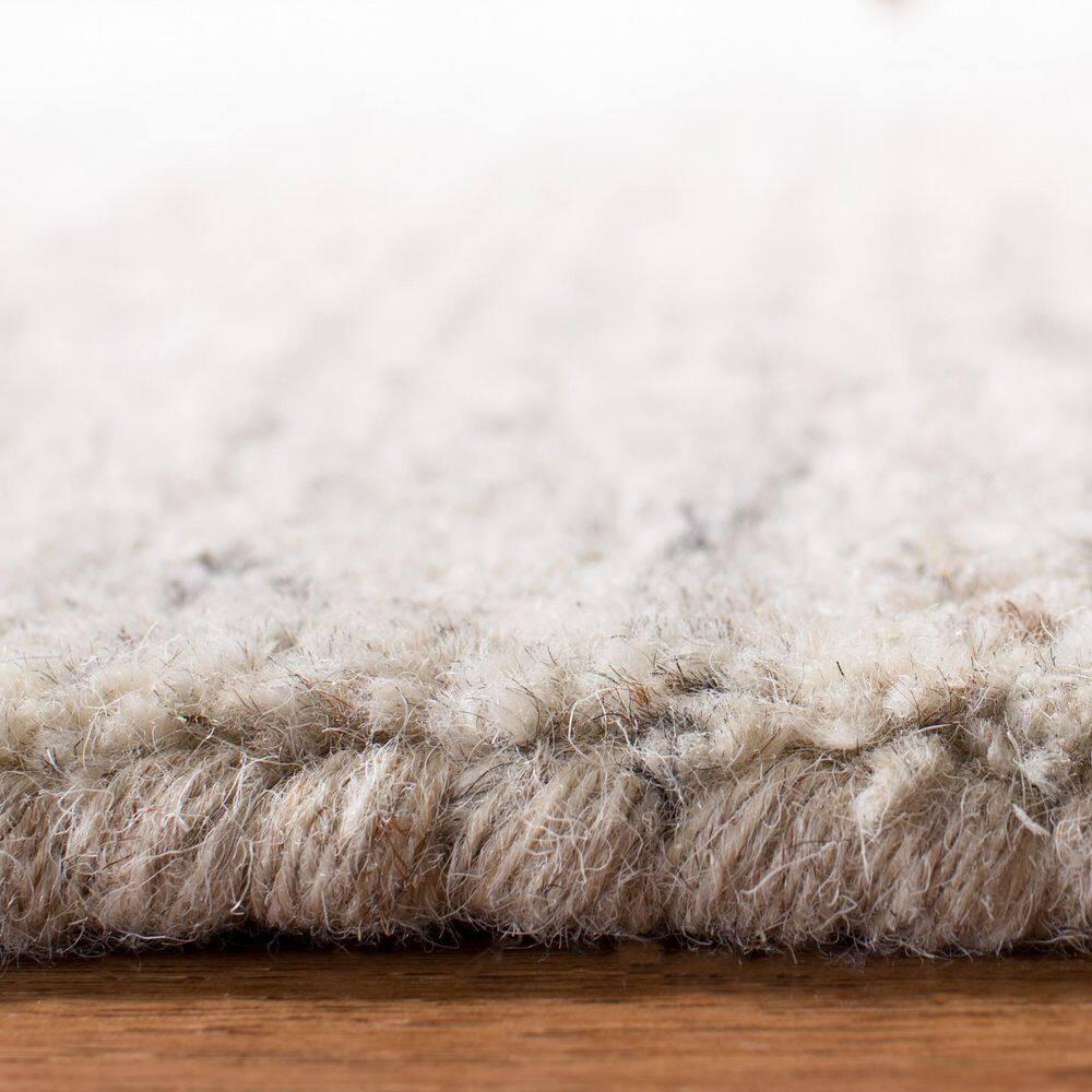 SAFAVIEH Himalaya Flanagan Solid Area Rug, Ivory, 2' x 3'