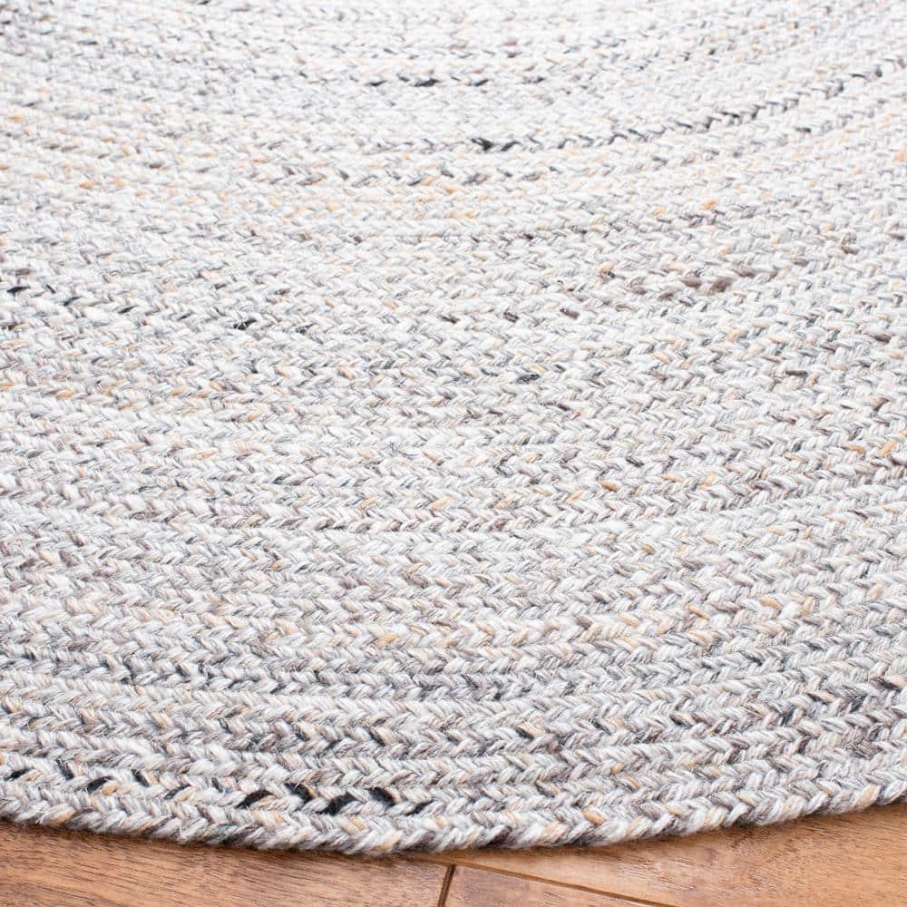 Braided BRD851 Hand Braided Area Rug - Grey - 3' round - Safavieh.