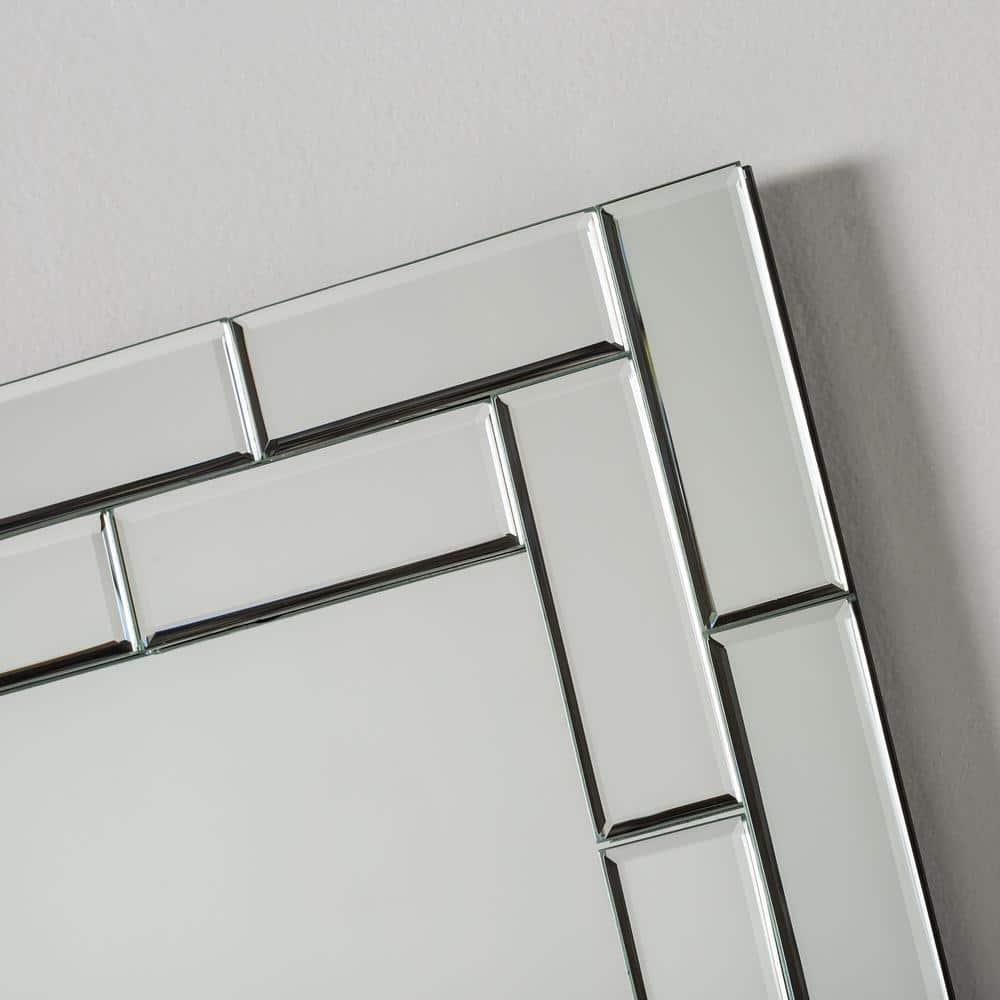 Decor Wonderland SSM414-2 Grand Street Modern Bathroom Mirror - Silver