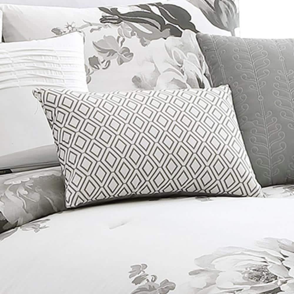 Benjara Cotton Blend 7 Piece Comforter Set