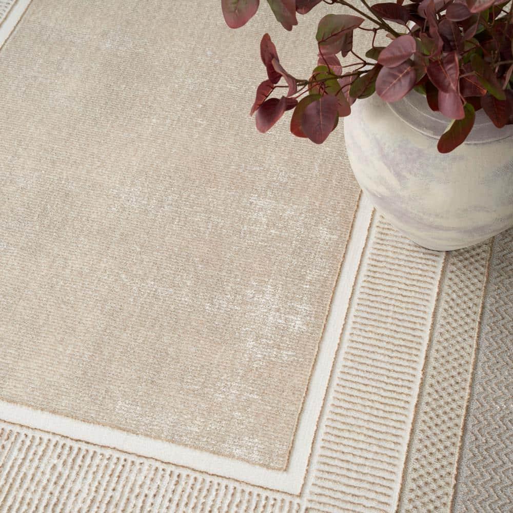 Nourison Glam 5'3" x 7'3" Ivory Modern Indoor Rug