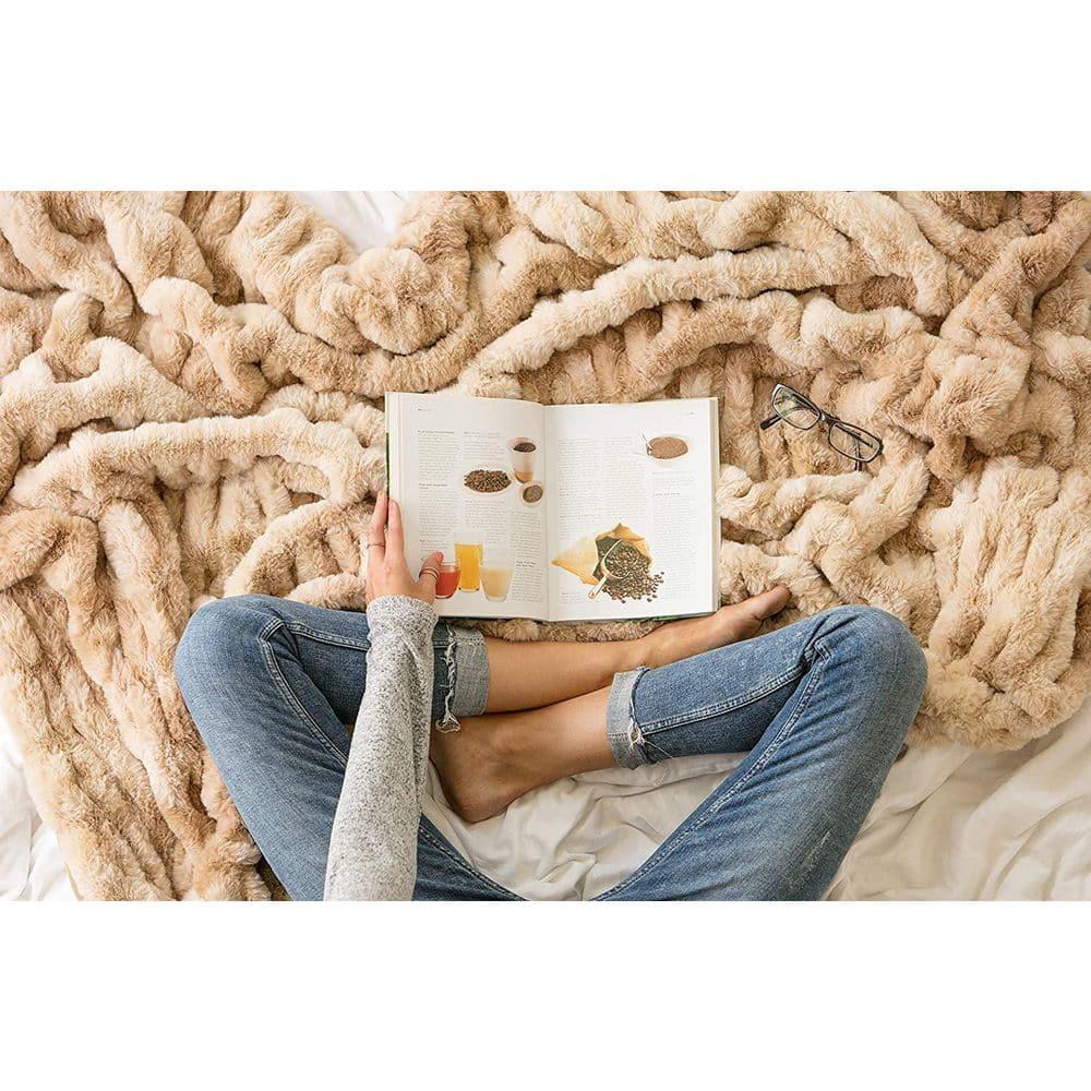 Chanasya Faux Fur Throw