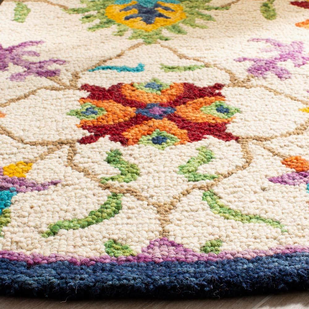 SAFAVIEH Aspen Giles Floral Wool Area Rug, Ivory/Blue, 5' x 5' Round
