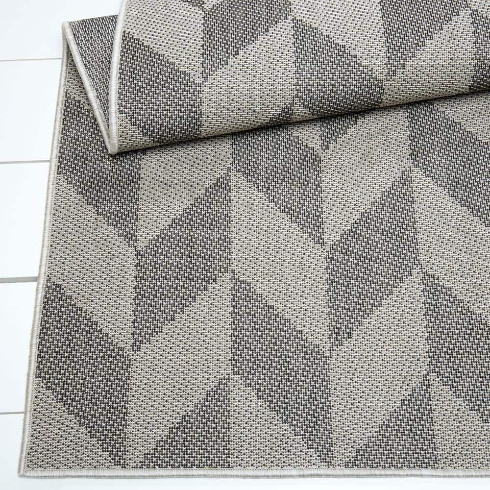 Nicole Miller New York Patio Country Calla Herringbone Indoor/Outdoor Area Rug, Black/Gray