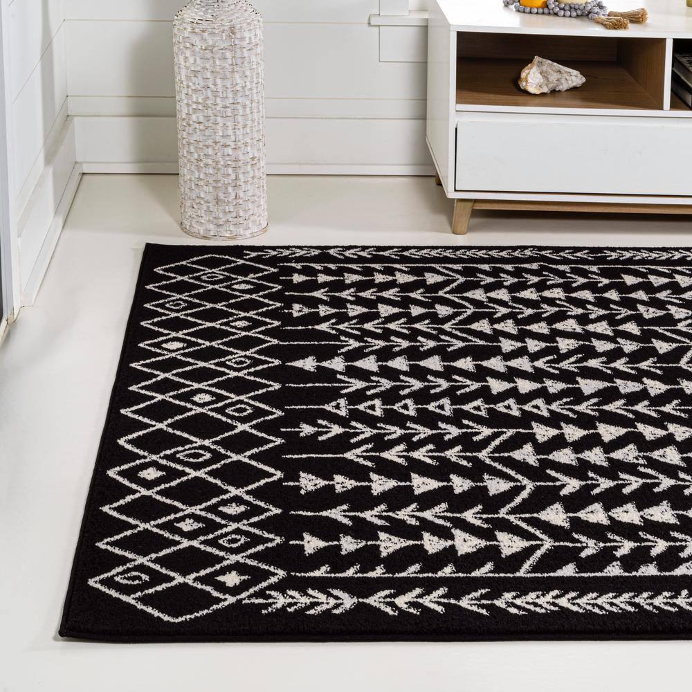 JONATHAN Y Ziri Moroccan Geometric Black/Cream 3 ft. x 5 ft. Area Rug