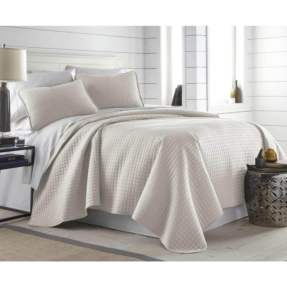 SouthShore Fine Linens Vilano Springs ® Oversized, light-weight Hotel Quality Quilt Set with matching shams