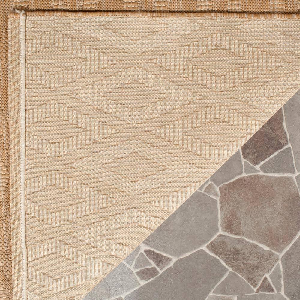 SAFAVIEH Courtyard Teodor Geometric Diamonds Indoor/Outdoor Area Rug, 5'3" x 7'7", Natural