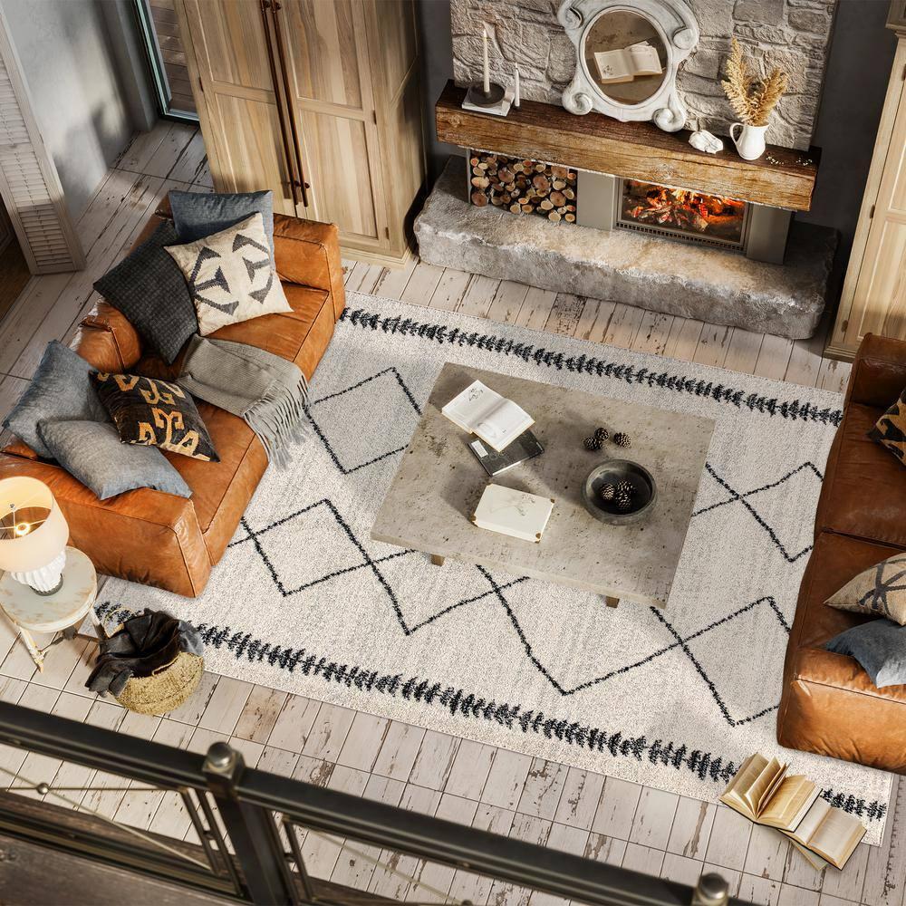 5'x8' Zaina Moroccan Beni Souk Area Rug, Cream/Black - JONATHAN Y