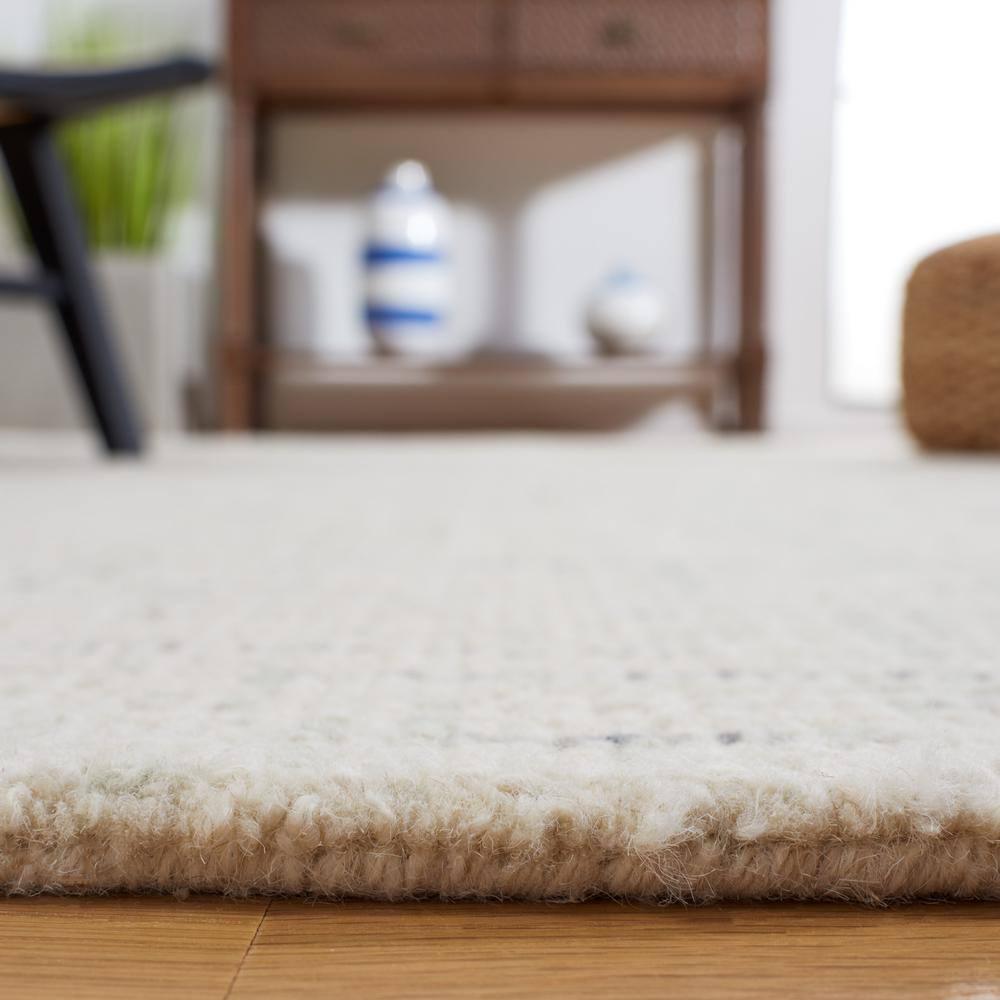 Abstract ABT468 Handmade Indoor Area Rug - Ivory/Light Gray - 4'x6' - Safavieh