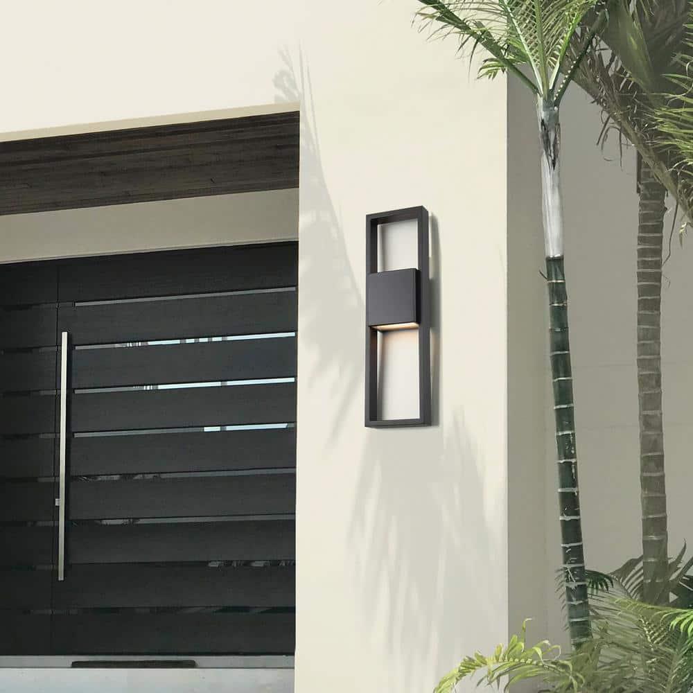 Archetype Aluminum LED Wall Light