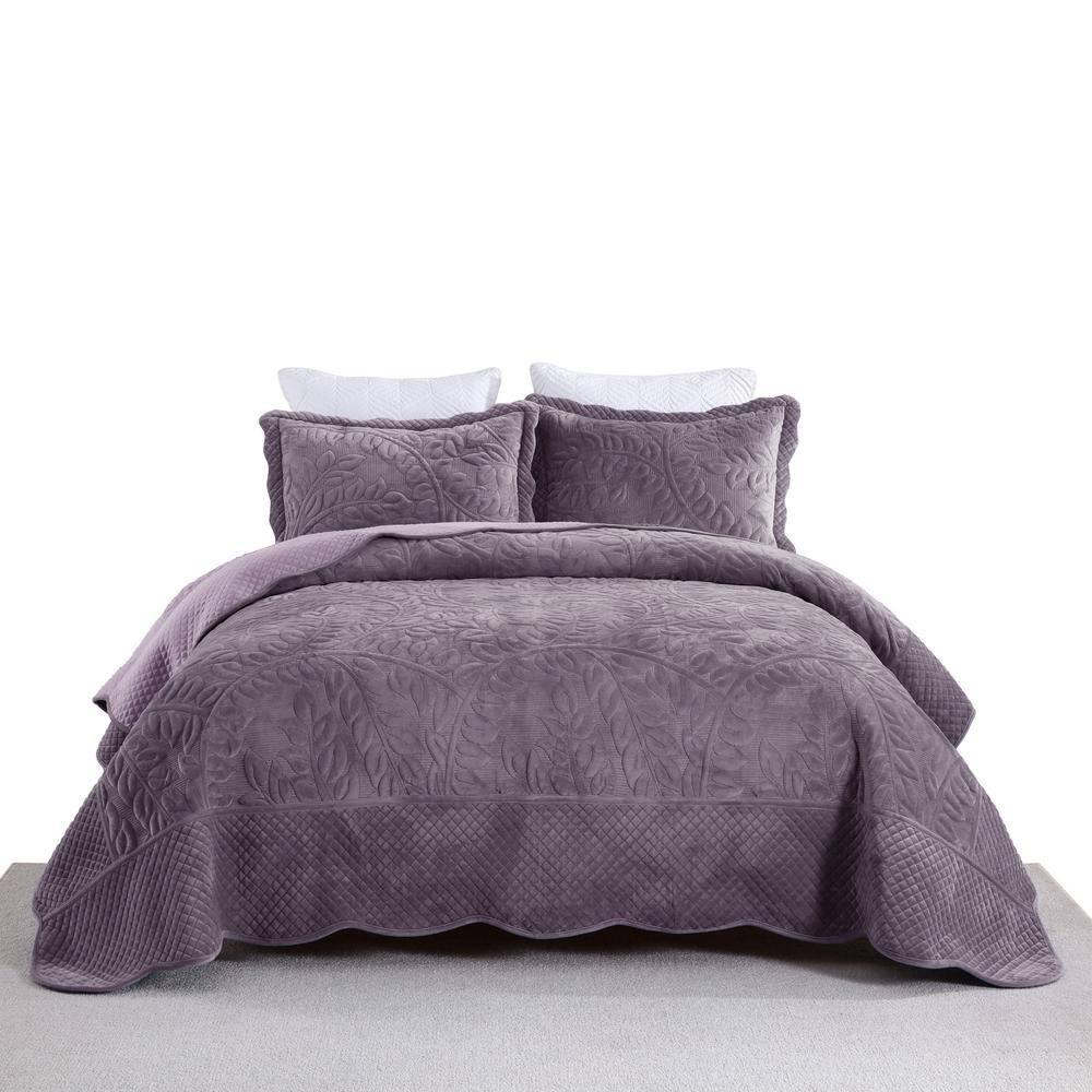 MarCielo Marcielo Oversized Embroidered Velvet Quilt Set With 2 Pillow Shams