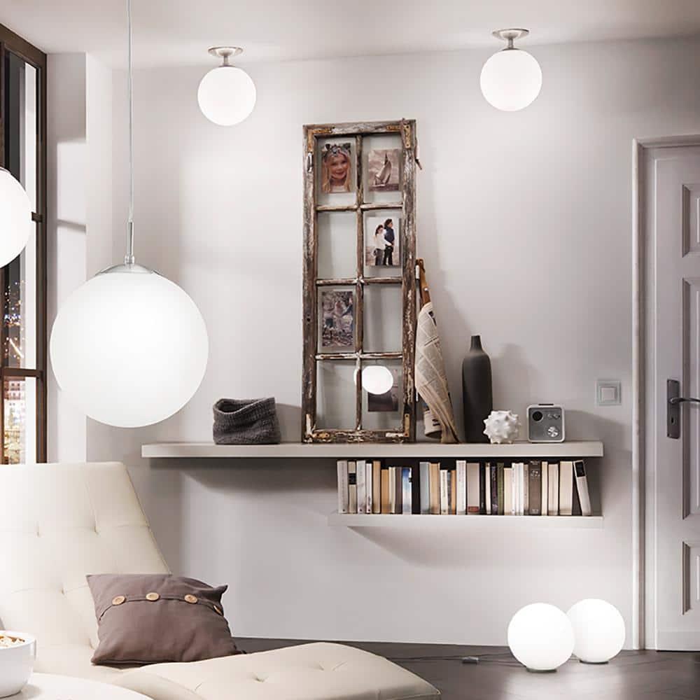 Mia Globe Lamp