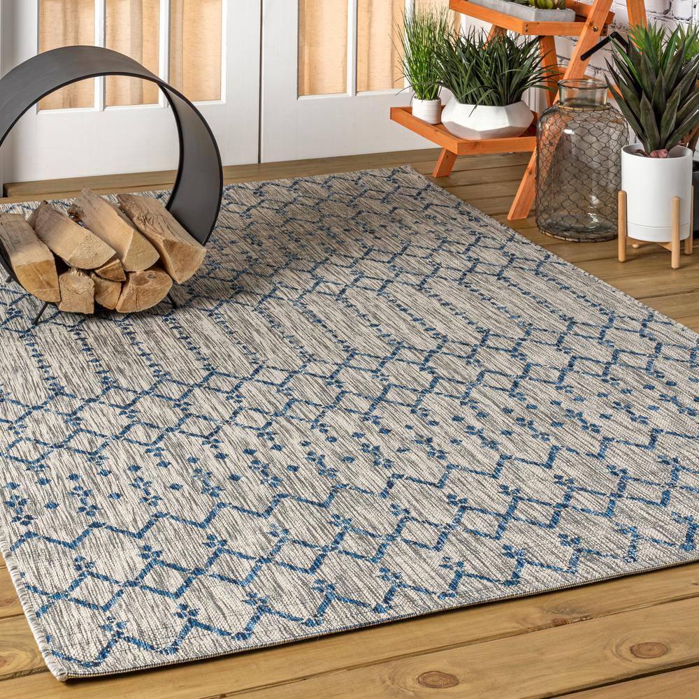 5' x 8' Ourika Moroccan Geometric Textured Weave Indoor/Outdoor Area Rug,  Light Gray/Navy - JONATHAN Y