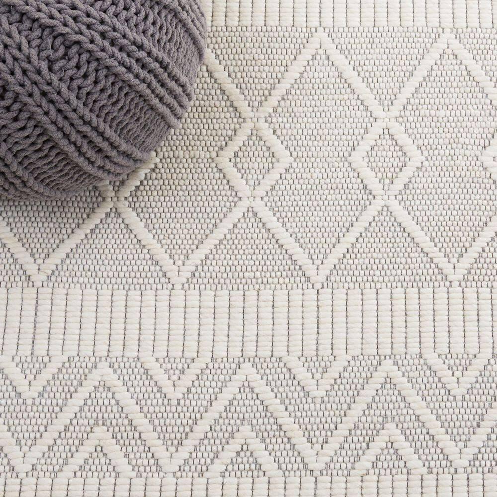 Marbella MRB908 Hand Loomed Area Rug - Ivory/Beige - 5'x8' - Safavieh.
