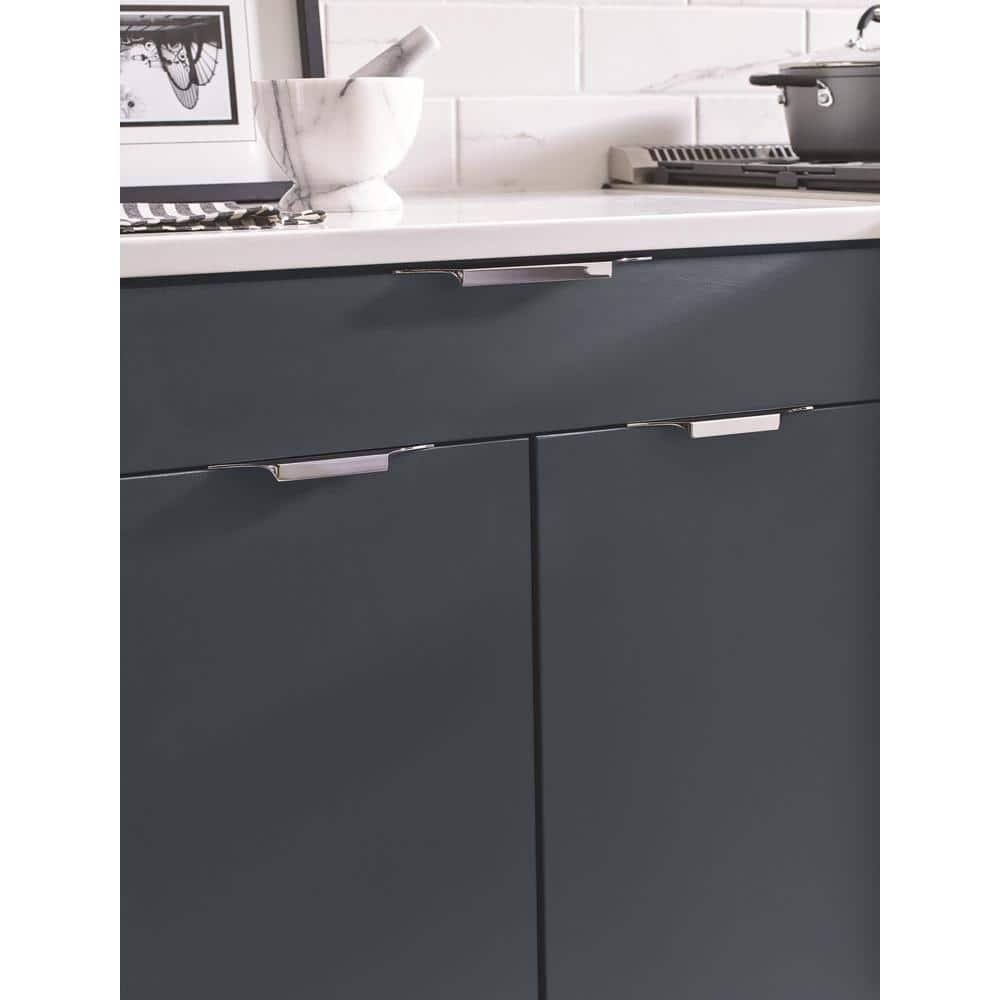 Extent 4-9/16 in. (116mm) Modern Polished Chrome Cabinet Edge Pull