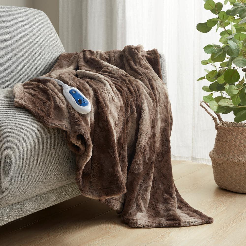 Cozy Comfort Oversized Faux Fur Electric Heated Throw in Chocolate