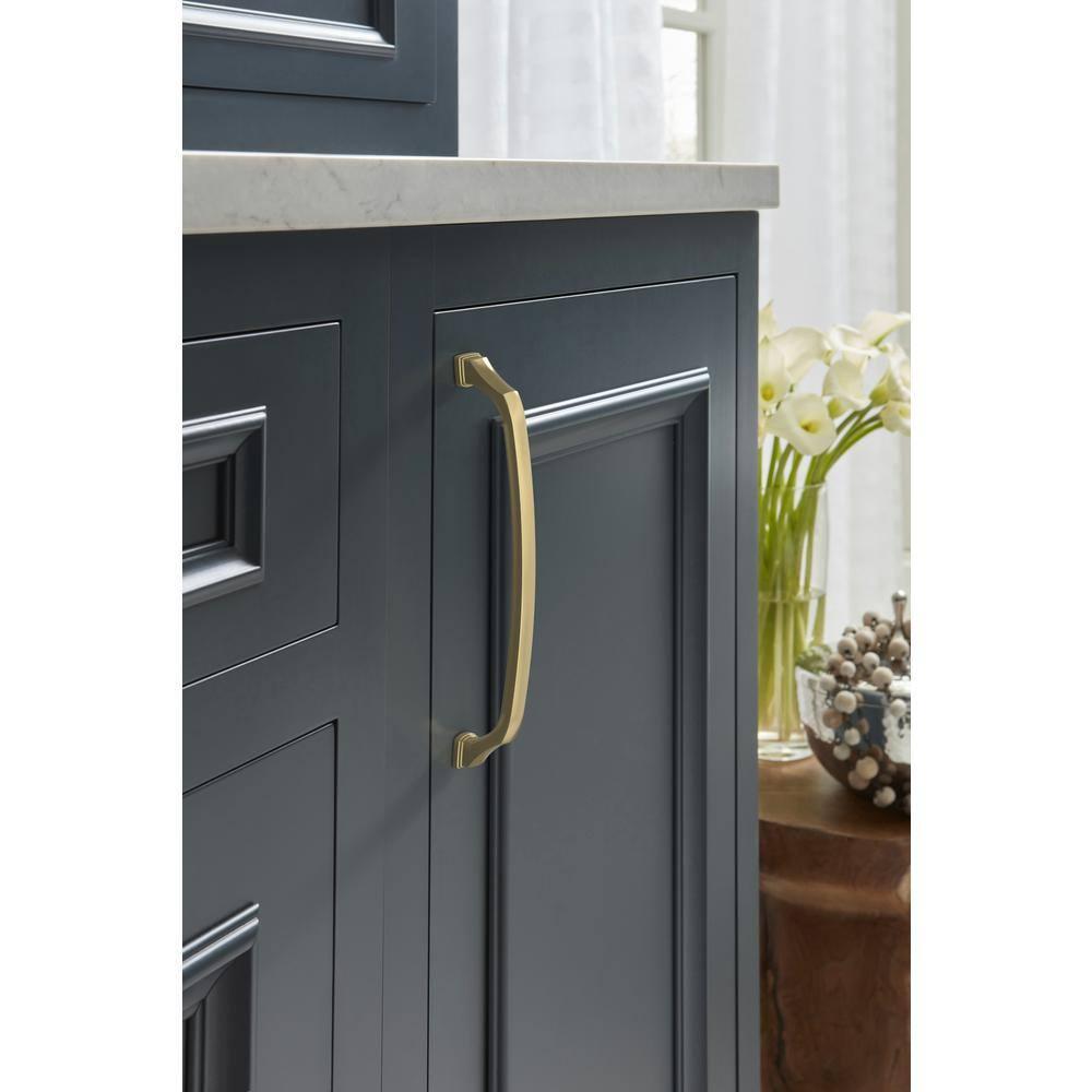 Revitalize Cabinet Bar Pull