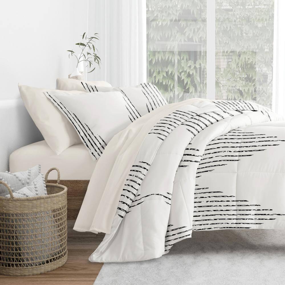 7-Piece Bedding Bundle - Pattern Comforter and Sheet Set