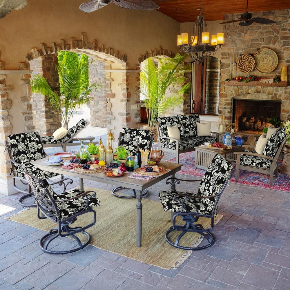 Outdoor Lounge Chair Cushion