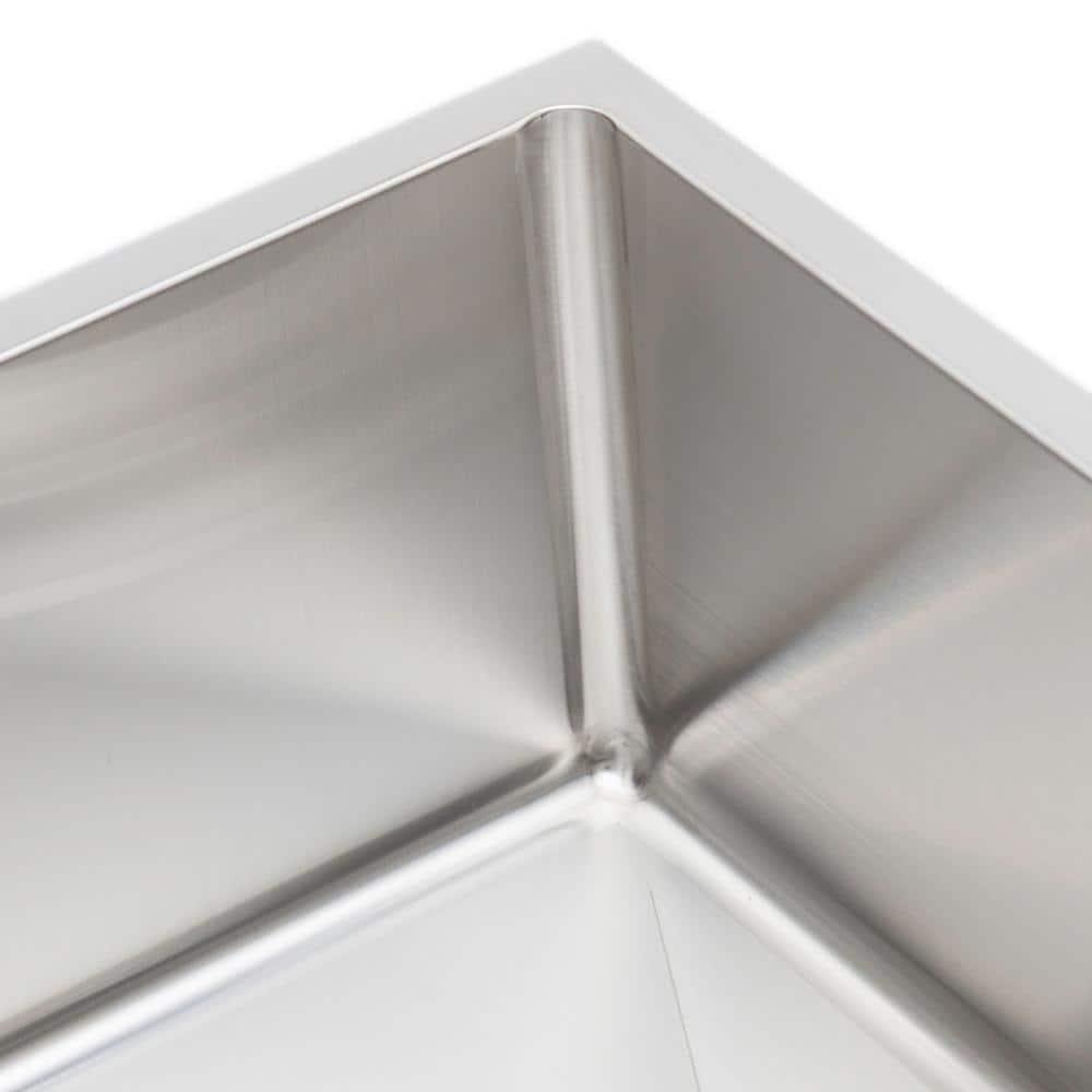 Wells Sinkware Chef's Series 20.5'' L Undermount Stainless Steel Kitchen Sink CSU2119-9