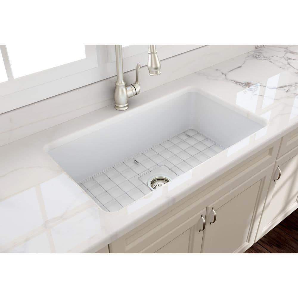BOCCHI Sotto Undermount Fireclay 32 in. Single Bowl Kitchen Sink with Protective Bottom Grid and Strainer in Matte White