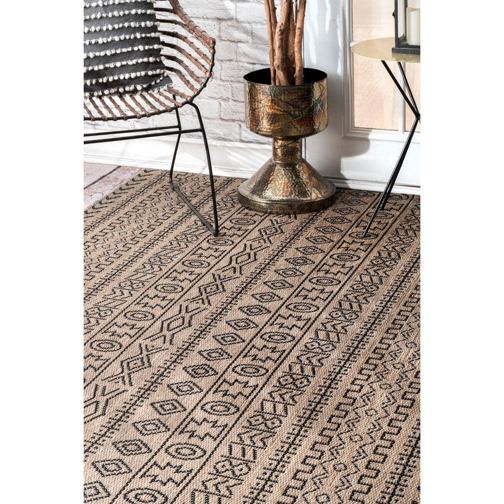 Nuloom Indoor and Outdoor Jamie Area Rug 5x7, Brown